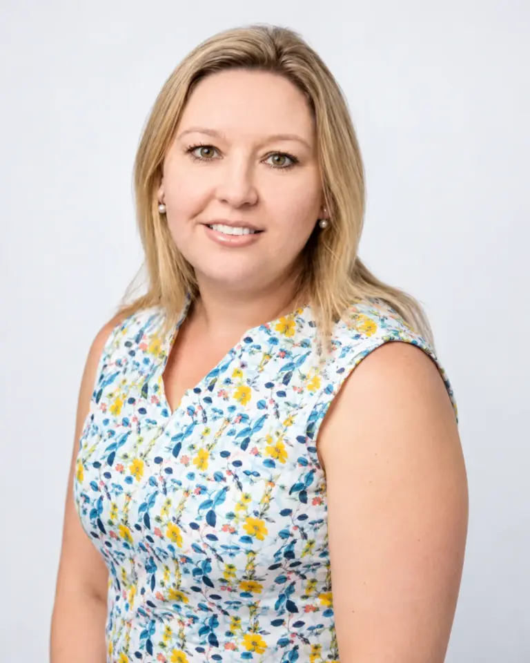 Kara Rogers, Underwriter